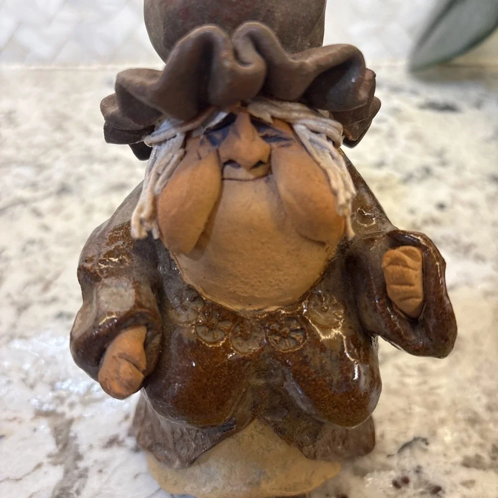VTG Homemade Studio Pottery Folk Art Old Couple Salt & Pepper Shaker Rustic Pair